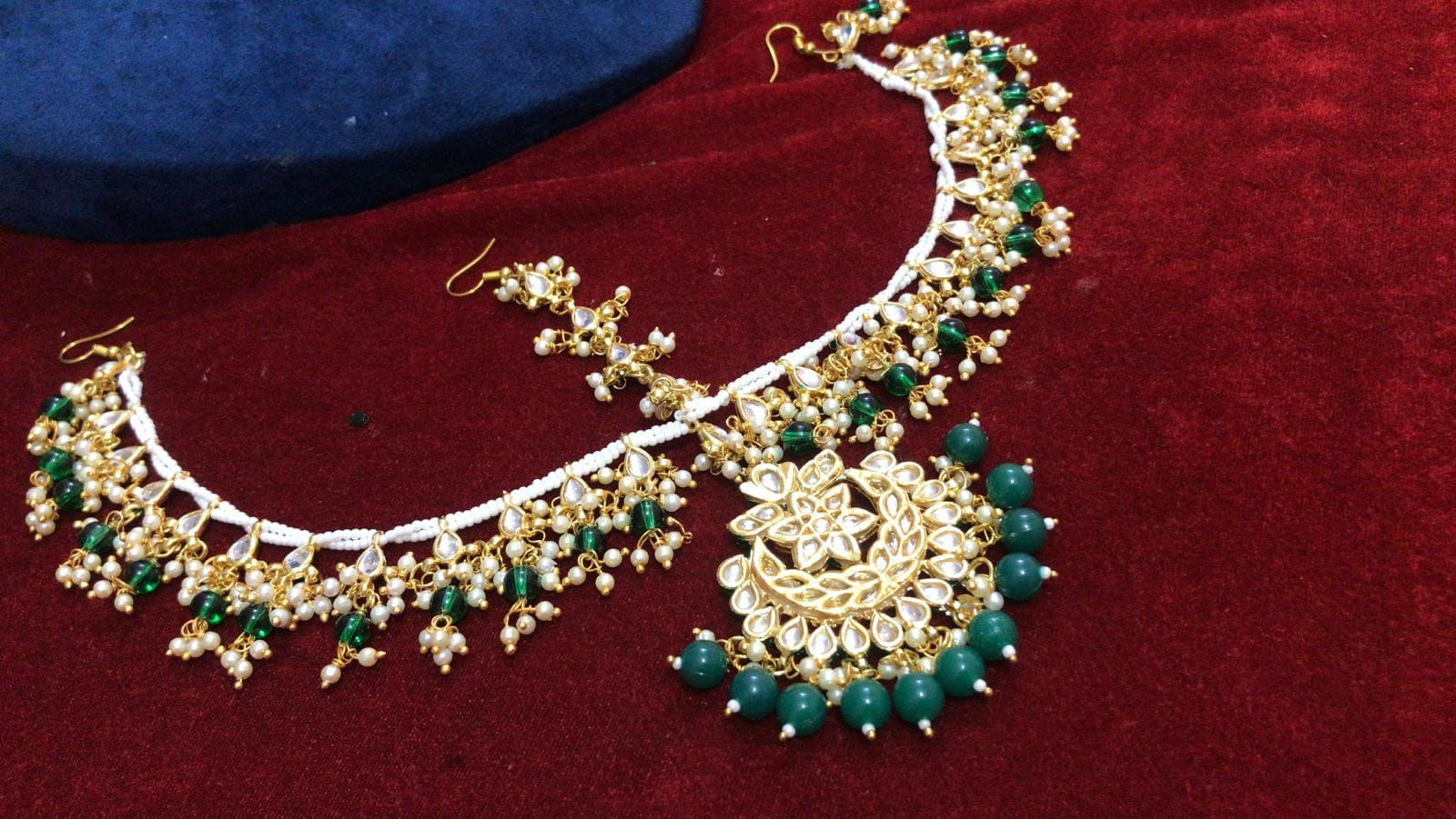 Exquisite Kundan and Pearl Heavy Maang Tikka – Zevar
