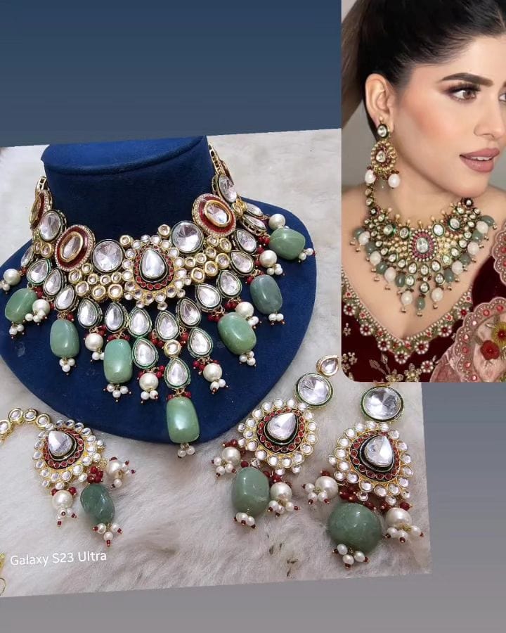 Elegant Green and Maroon Kundan Choker Necklace Set – Zevar