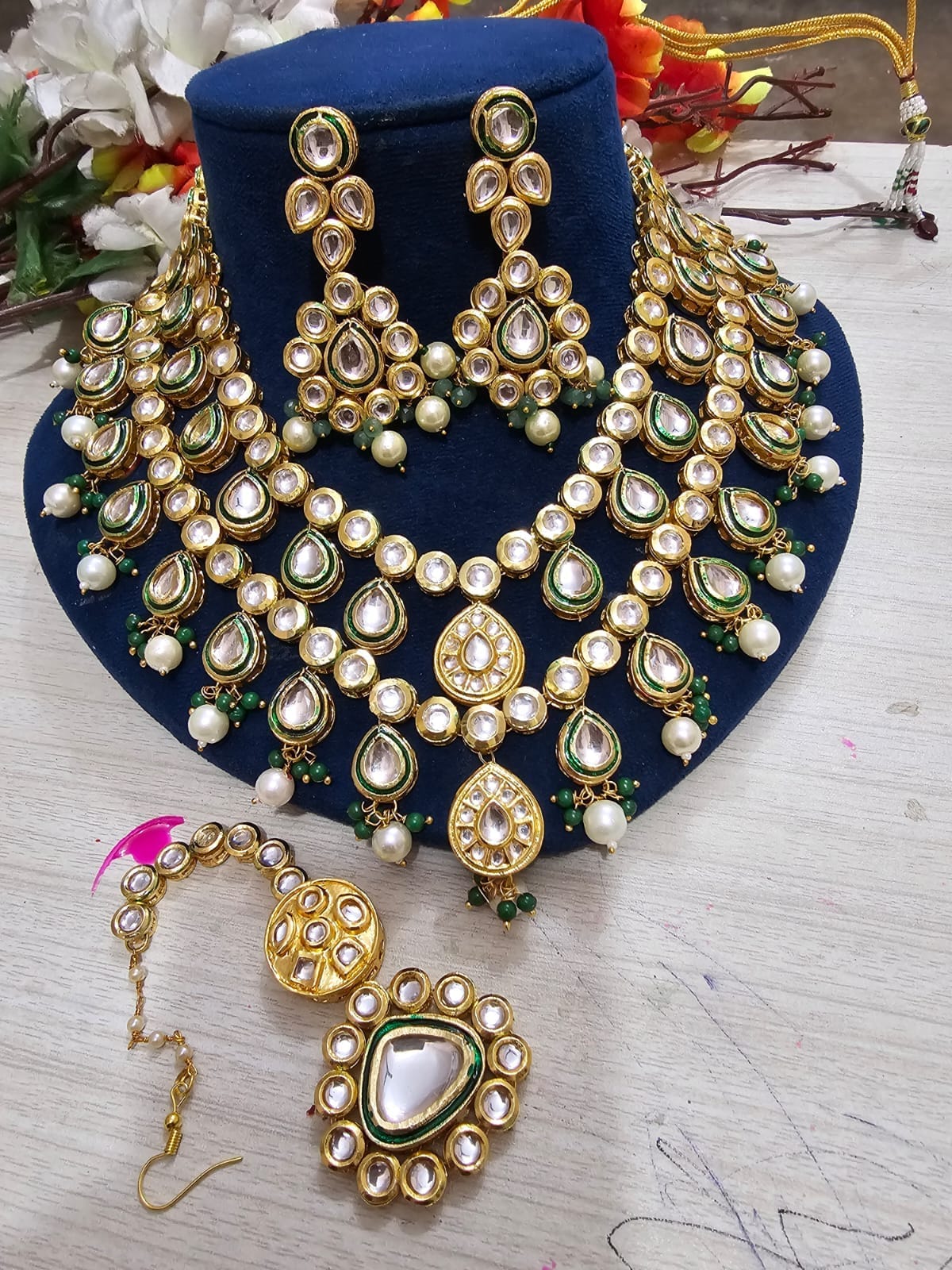 Zevar Necklace Green Deep Neck Choker Necklace Set