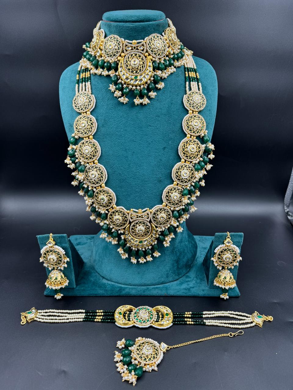 Bridal Jewellery Set Golden Green – Style Icon www.dressrent.in