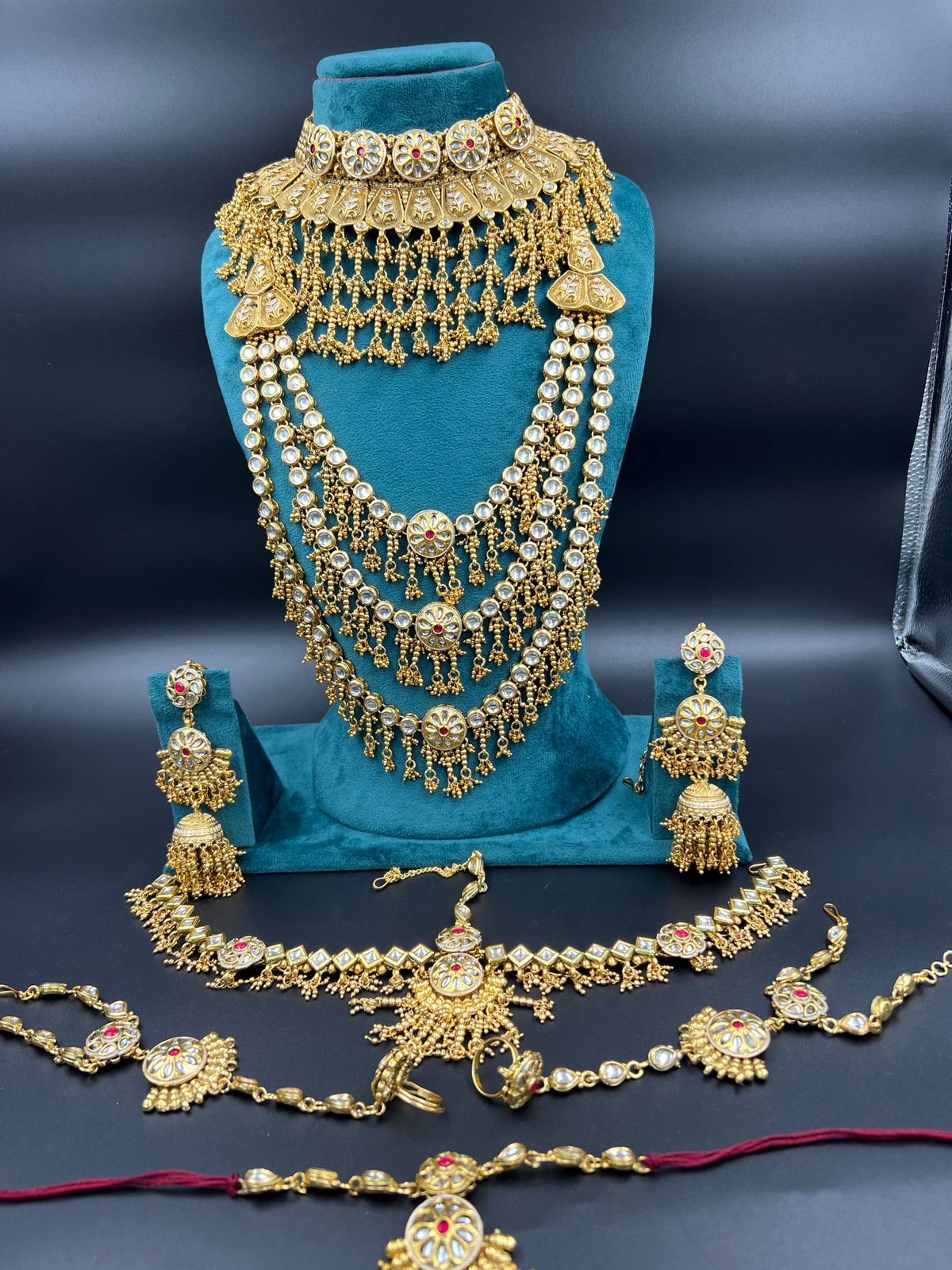Om Sai Bridal Bridal jewelry ZEVAR I Glamorous Gold Bridal Jewelry Set | Stunning Set for Brides
