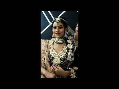 Opulent Heavy Kundan Bridal Jewelry with green beads