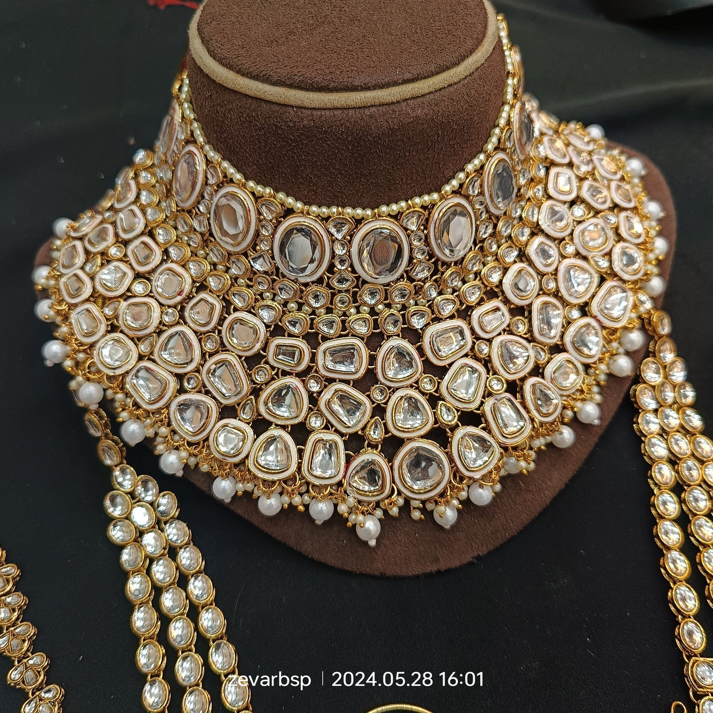 Zevar Bridal necklace Heavy Kundan Golden and White Colour Full Bridal Set