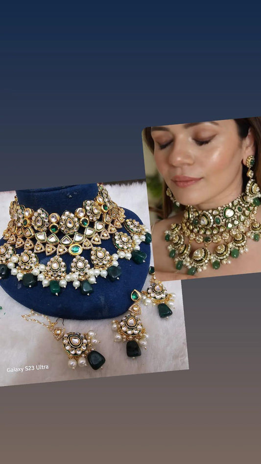 Zevar Choker Necklace Emerald Elegance: Green Kundan Choker Necklace Set