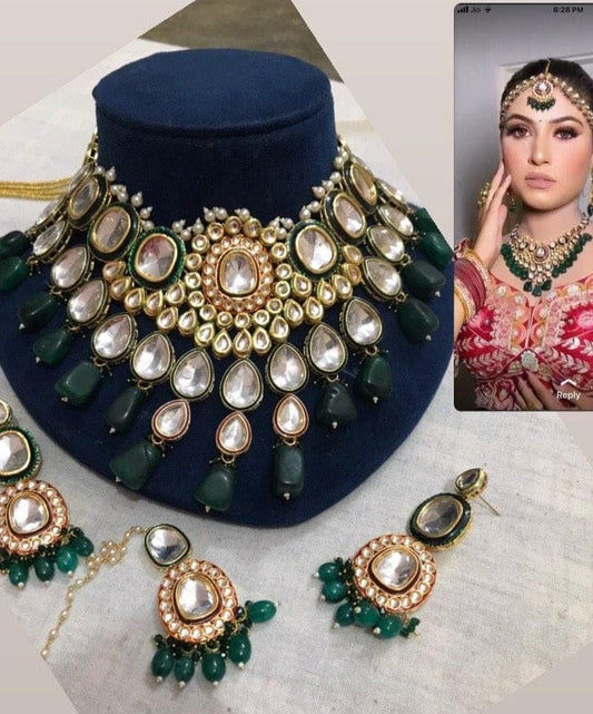 Zevar Choker Necklace Green Kundan Necklace – Timeless Elegance in Every Detail