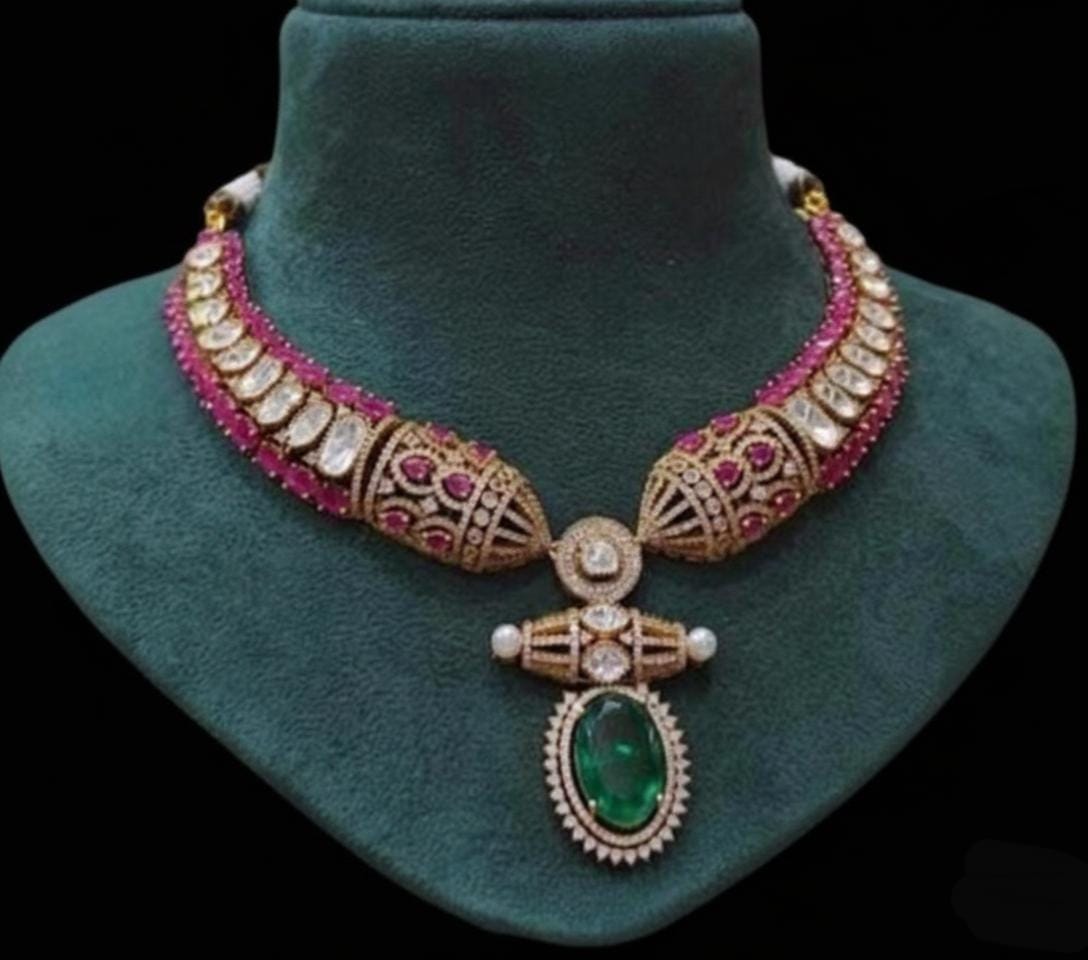 Zevar Hasli Necklace Set Roya Polki Kundan Hasli Necklace Set with Victorian Accents