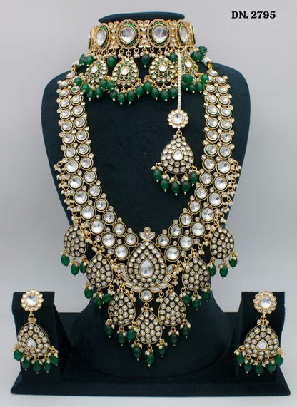 zevar Indian Bridal Jewelry Set Green Luxurious Mahroon Beds Semi Bridal  Set