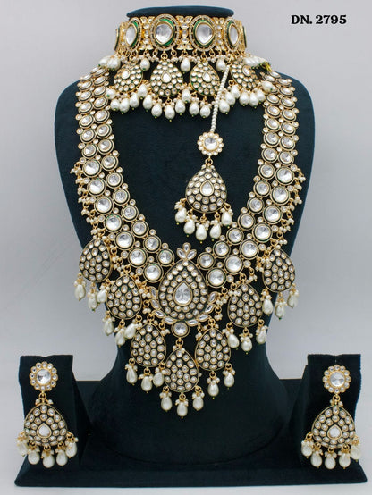 zevar Indian Bridal Jewelry Set White Luxurious Mahroon Beds Semi Bridal  Set