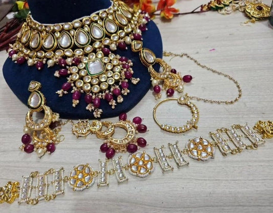 Zevar Necklace Exquisite Kundan Choker Necklace Set for Timeless Elegance