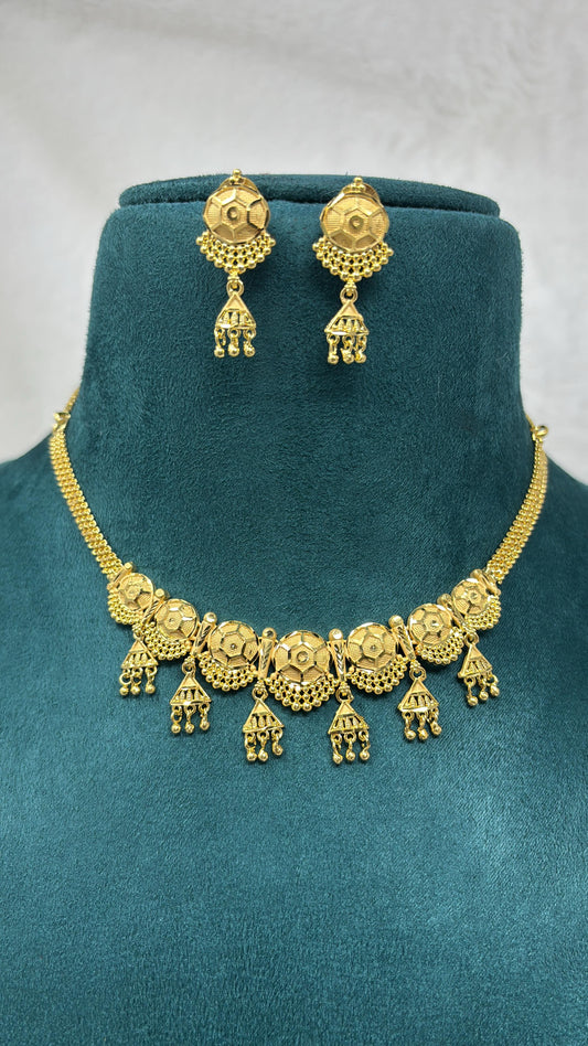 Zevar Necklace Gold Plated Choker Necklace - Elegant & Stylish Jewelry