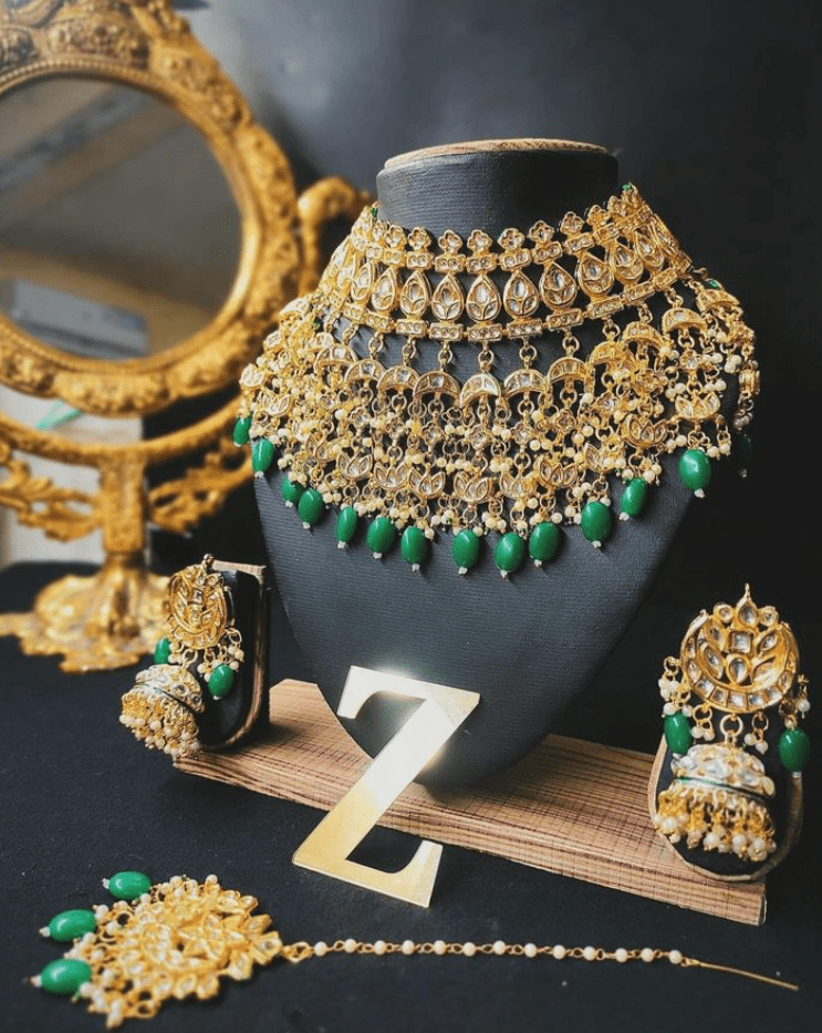 Zevar Necklace Regal Emerald: Exquisite Heavy Choker Necklace Set in Enchanting Green Hue