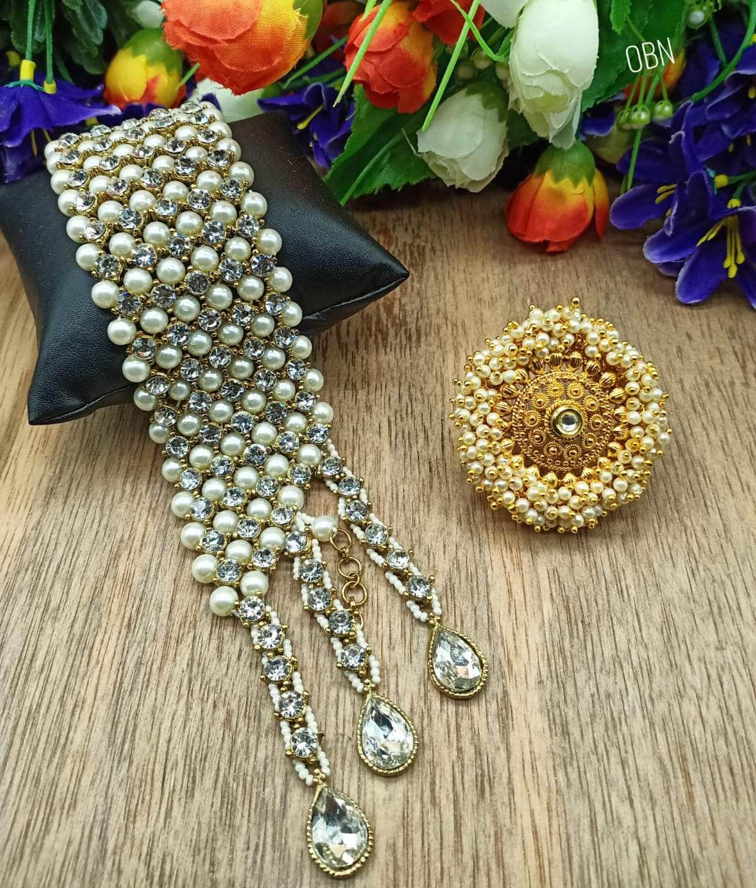 White & Gold-Toned Kundan Pearl Bracelet - Zevar