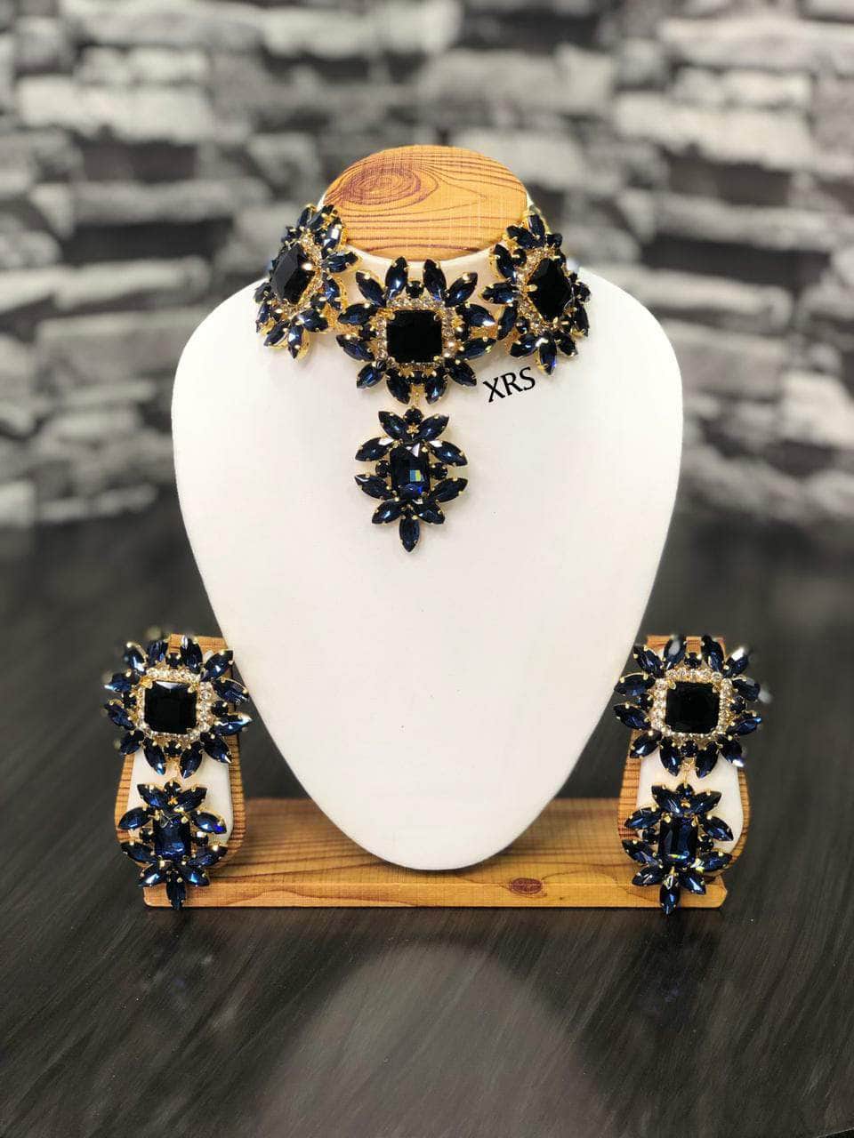 Nakhreli Necklace dark-blue Beautiful Heavy Stone Western Choker Necklace By Zevar