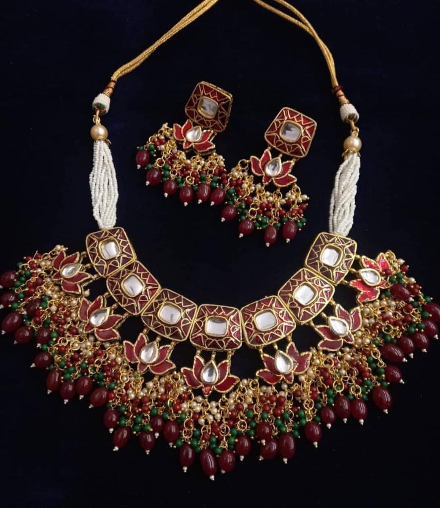 Zevar Bridal necklace A Beutiful pearl nacklace by zevar.