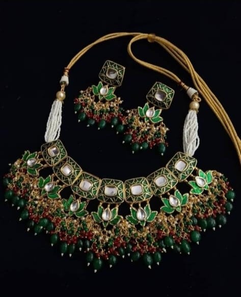 Zevar Bridal necklace beautifull kundan meenakri nacklace by zevar.