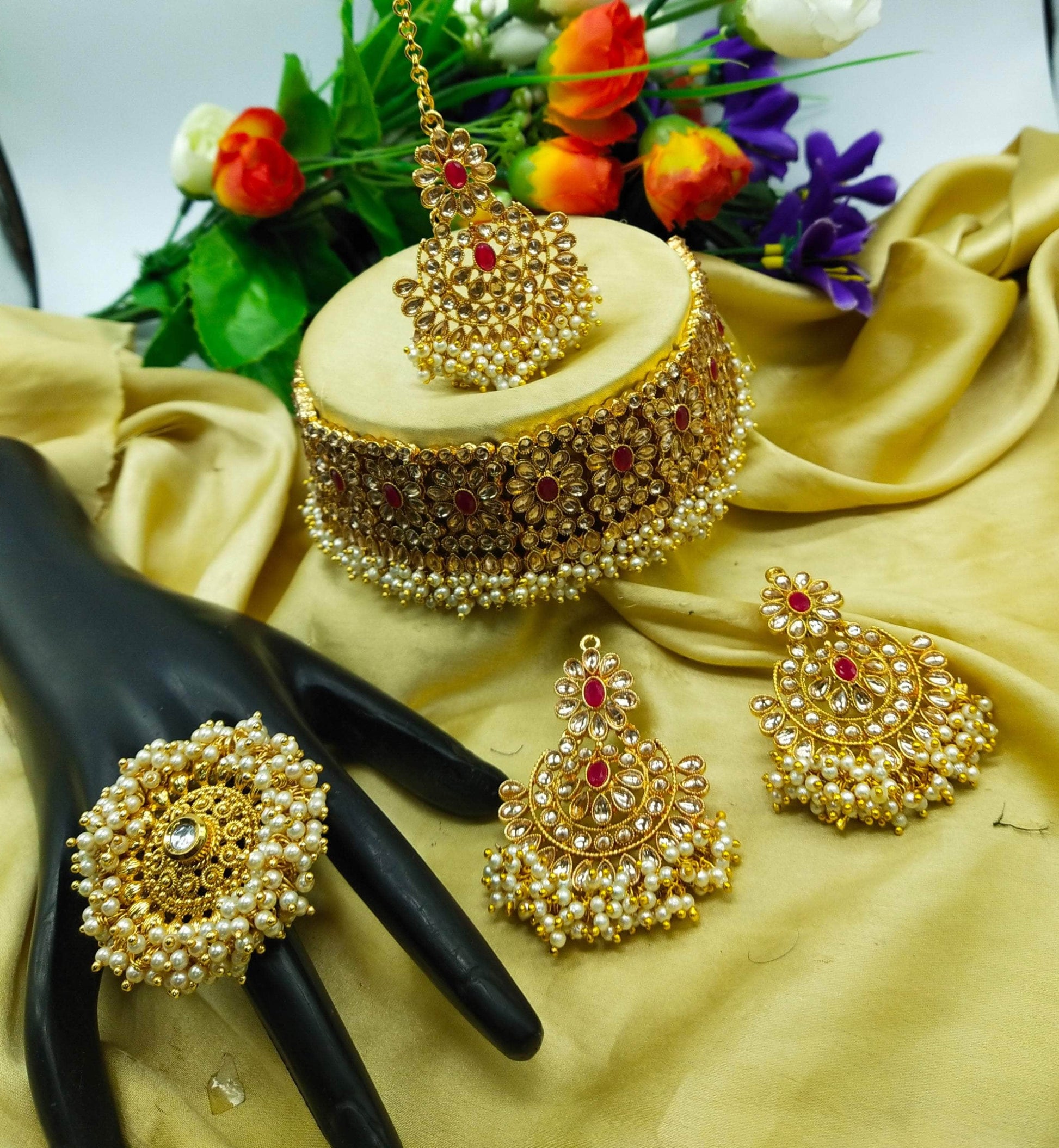 Beautiful Heavy Kundan Jewellery Set By Zevar - Zevar